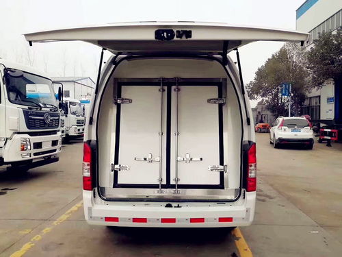 國(guó)六福田G7面包冷藏車及隨車吊價(jià)格解析與市場(chǎng)行情